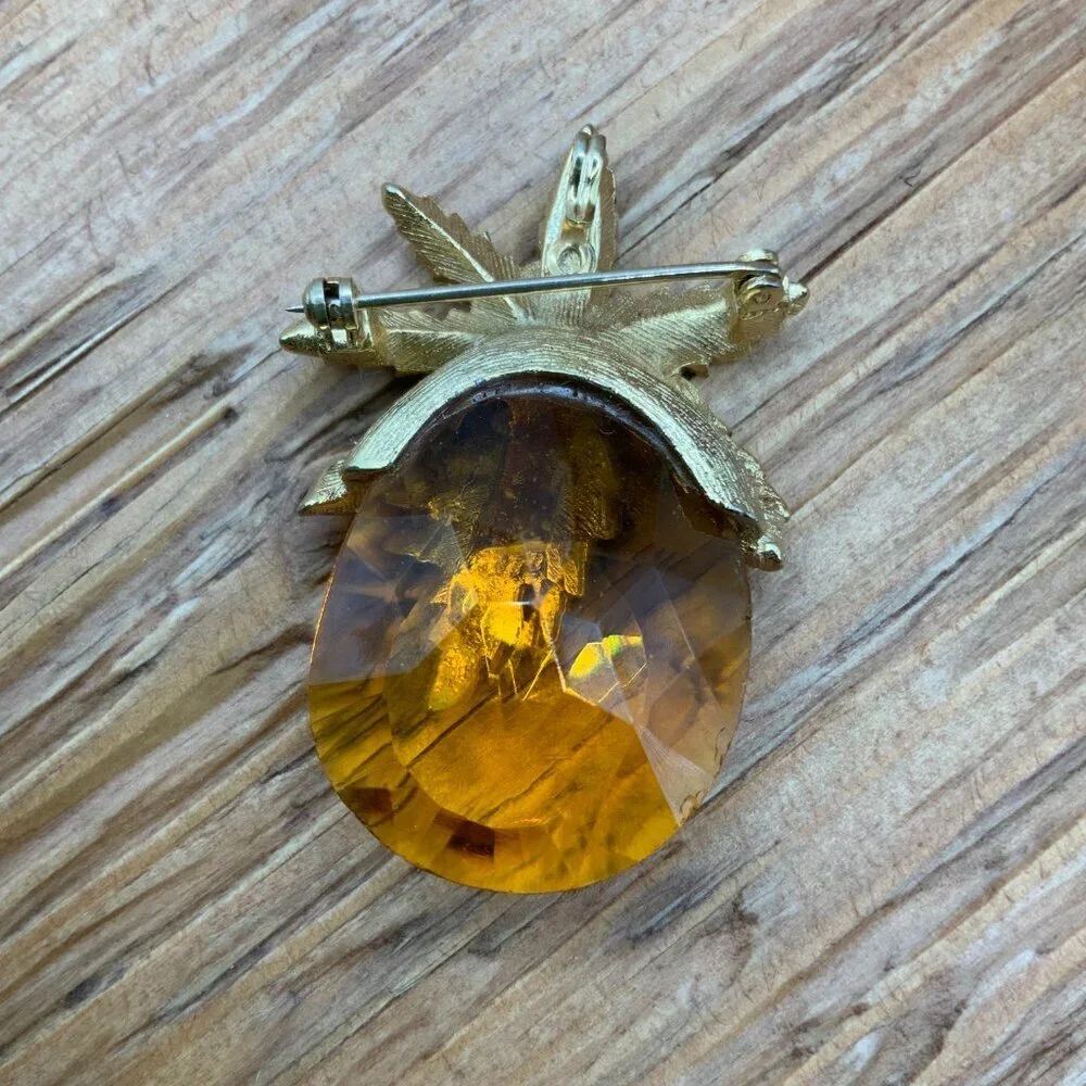 Sarah Coventry Vintage Amber Glass Pineapple Gold Tone Brooch